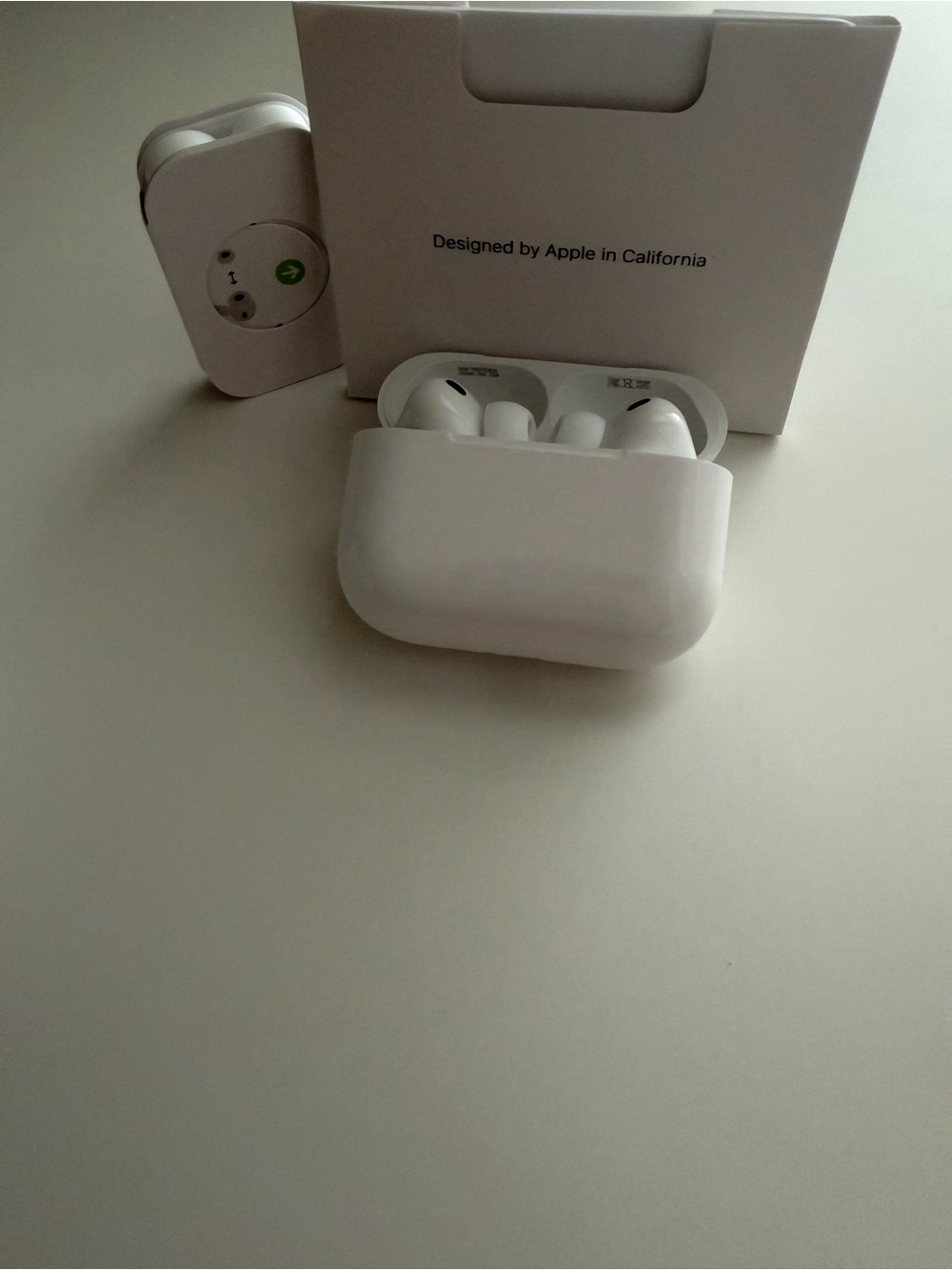 Apple White AirPods Pro 2nd Gen Wireless Earbuds with Charging Case